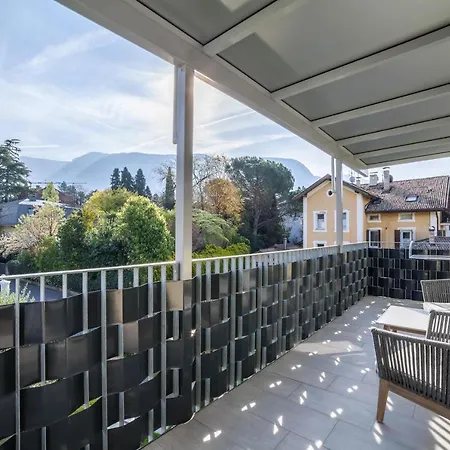 Apartment Ehrenburg 5 Merano